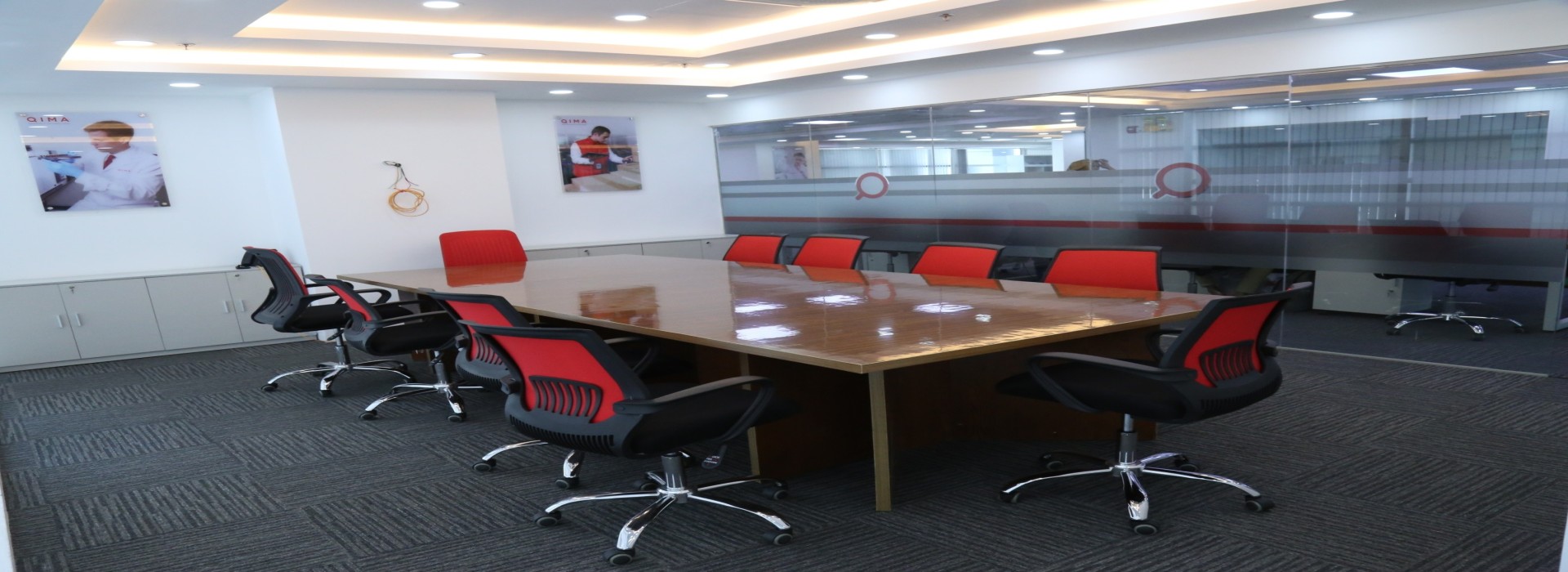 1775020113_Qima-2.jpg slide