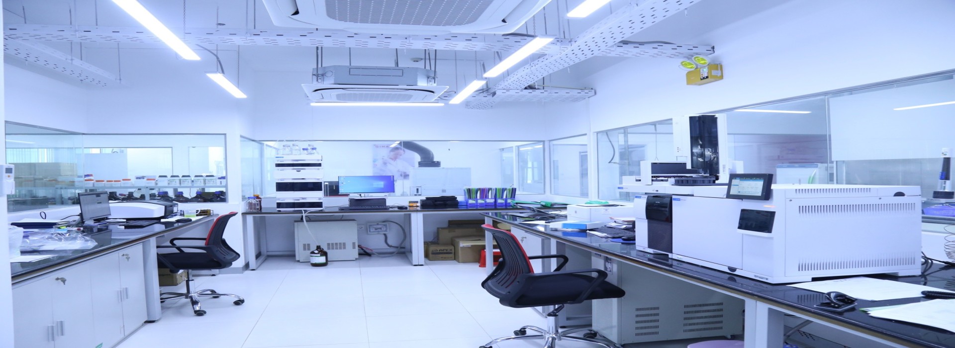 1775020124_Qima-5.jpg slide