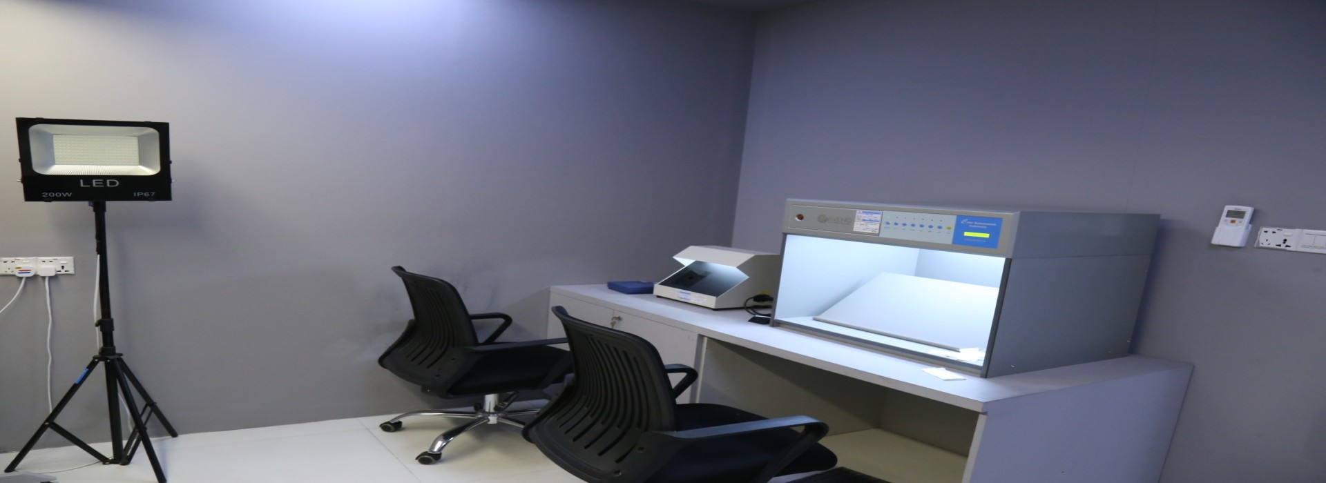 1775020320_Qima-10.jpg slide